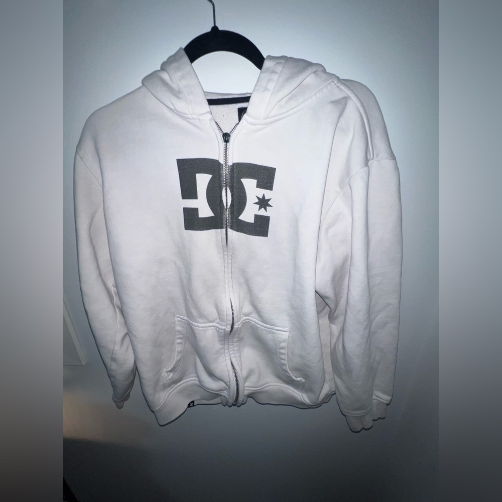 dc zip up